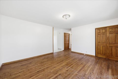 Tiny photo for 1717 S 5th Place, St. Charles, IL 60174 (MLS # 12606674)