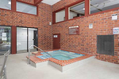 Tiny photo for 1 Bloomingdale Place #301, Bloomingdale, IL 60108 (MLS # 12471611)