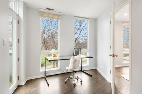 Tiny photo for 1522 S Prairie Avenue #H, Chicago, IL 60605 (MLS # 12521555)