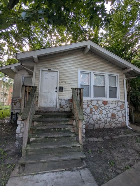 Photo of 7414 S Colfax Avenue, Chicago, IL 60649 (MLS # 12471686)