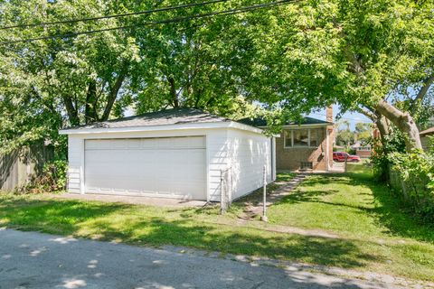 Tiny photo for 14214 Minerva Avenue, Dolton, IL 60419 (MLS # 12583907)
