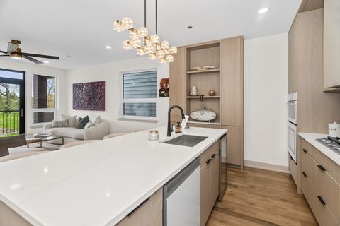 Tiny photo for 4447 S Vincennes Avenue #2, Chicago, IL 60653 (MLS # 12650083)