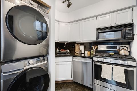 Tiny photo for 1209 W Farwell Avenue #3W, Chicago, IL 60626 (MLS # 12594703)