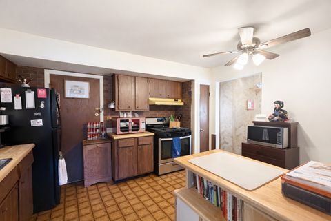 Tiny photo for 1320B Lore Lane #110, Lombard, IL 60148 (MLS # 12576574)