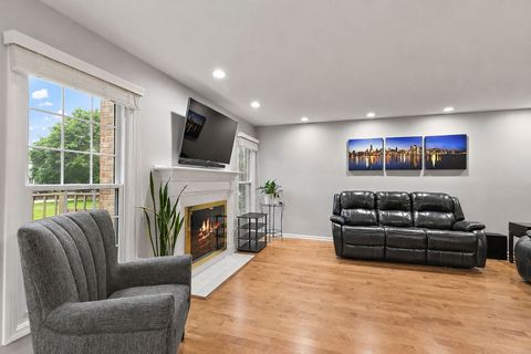Tiny photo for 246 Lynwood Lane, Bloomingdale, IL 60108 (MLS # 12688267)