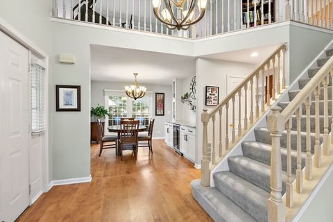Tiny photo for 246 Lynwood Lane, Bloomingdale, IL 60108 (MLS # 12688267)