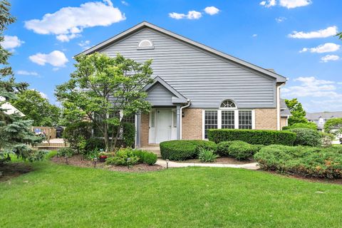 Photo of 246 Lynwood Lane, Bloomingdale, IL 60108 (MLS # 12688267)