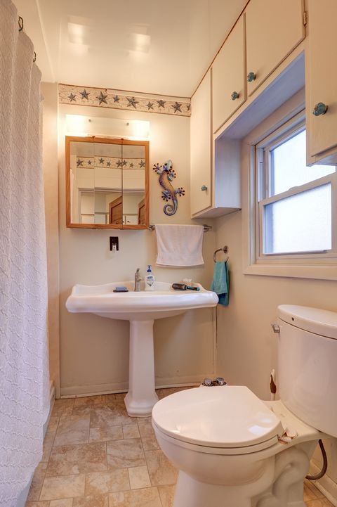 Tiny photo for 700 N 3rd Street, Clinton, IA 52732 (MLS # 12574318)