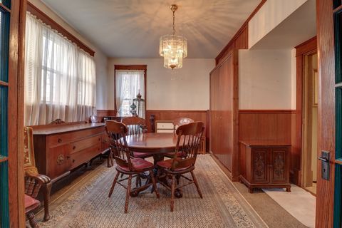 Tiny photo for 700 N 3rd Street, Clinton, IA 52732 (MLS # 12574318)