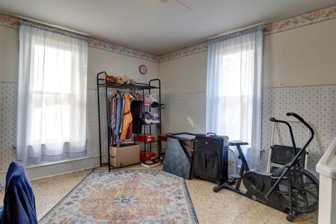 Tiny photo for 700 N 3rd Street, Clinton, IA 52732 (MLS # 12574318)