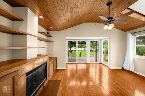 Tiny photo for 3315 S Riverdale Road, McHenry, IL 60051 (MLS # 12601858)