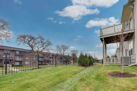 Tiny photo for 387 Masters Drive, Addison, IL 60101 (MLS # 12520740)