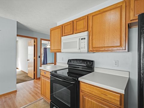 Tiny photo for 8628 Victory Lane #4-8628, Machesney Park, IL 61115 (MLS # 12508369)