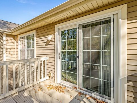 Tiny photo for 8628 Victory Lane #4-8628, Machesney Park, IL 61115 (MLS # 12508369)