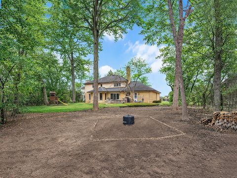 Tiny photo for 734 Forest Glen Lane, Oak Brook, IL 60523 (MLS # 12584548)