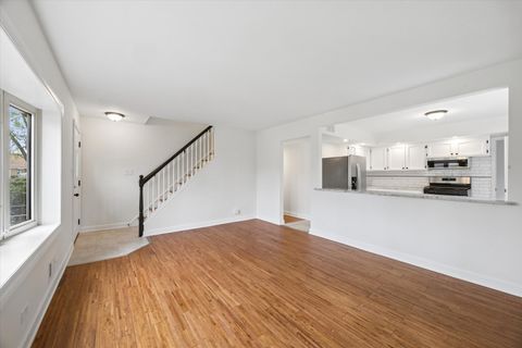 Tiny photo for 11600 S Kolmar Avenue, Alsip, IL 60803 (MLS # 12621633)