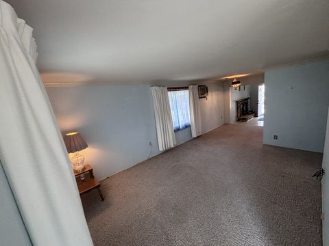 Tiny photo for 906 40th Street Court, Moline, IL 61265 (MLS # 12598938)