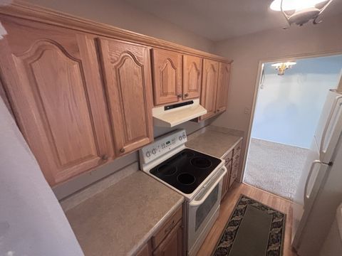 Tiny photo for 906 40th Street Court, Moline, IL 61265 (MLS # 12598938)