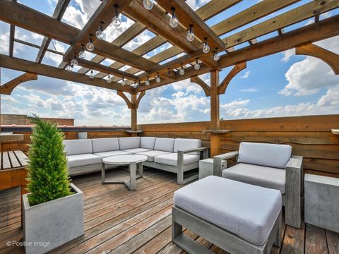 Tiny photo for 2922 N Sheffield Avenue #3, Chicago, IL 60657 (MLS # 12554645)