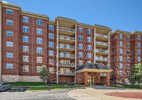 8340 CALLIE Avenue 401 Morton Grove IL 60053