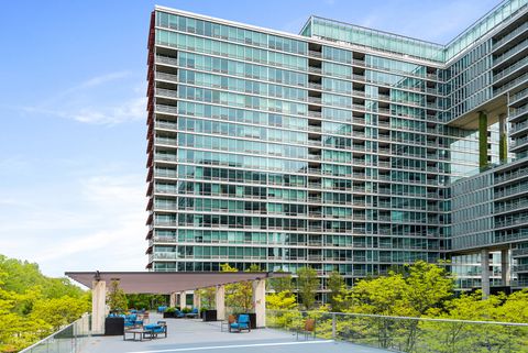 9725 Woods Drive 802 Skokie IL 60076