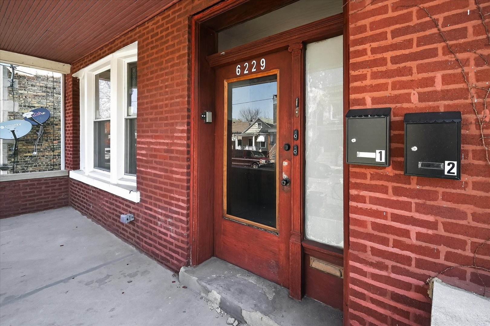 6229 S Bishop Street