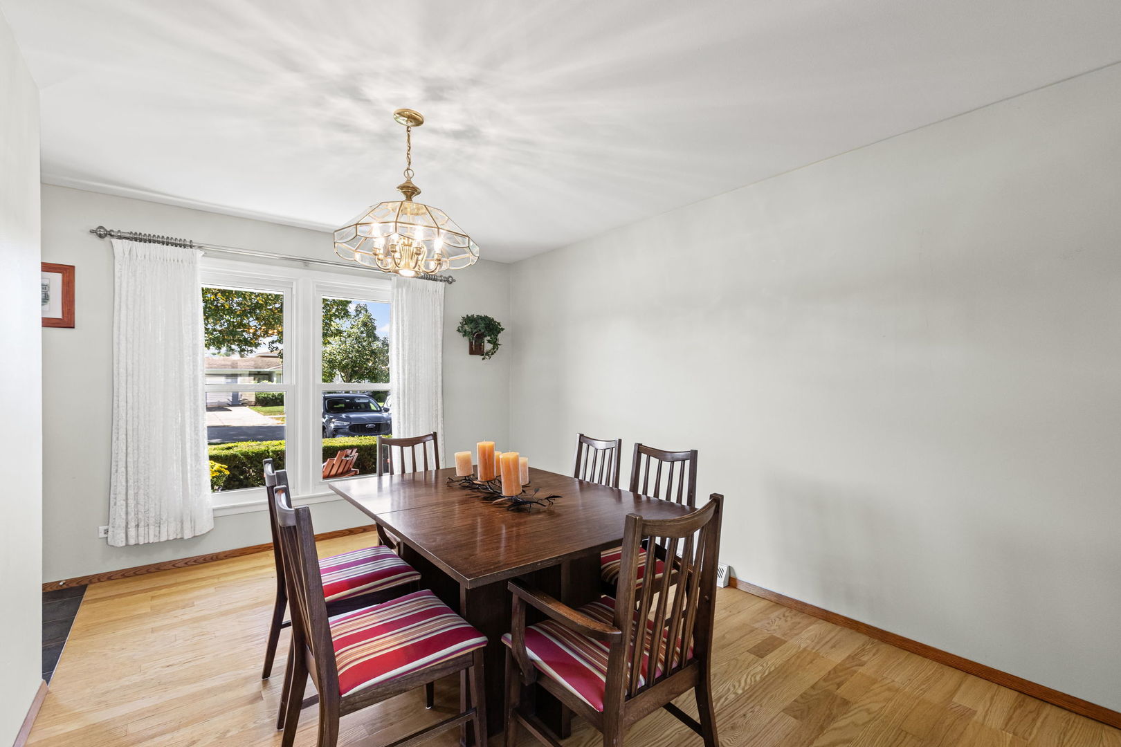 1822 W Pheasant Trail