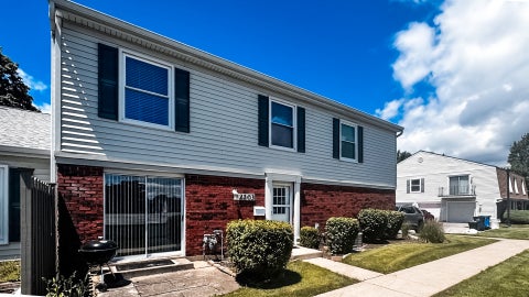 Tiny photo for 2203 CARDINAL Court #2203, Schaumburg, IL 60194 (MLS # 12681752)