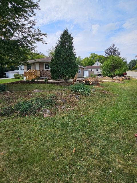 Tiny photo for 1614 North Avenue, Round Lake Beach, IL 60073 (MLS # 12476825)