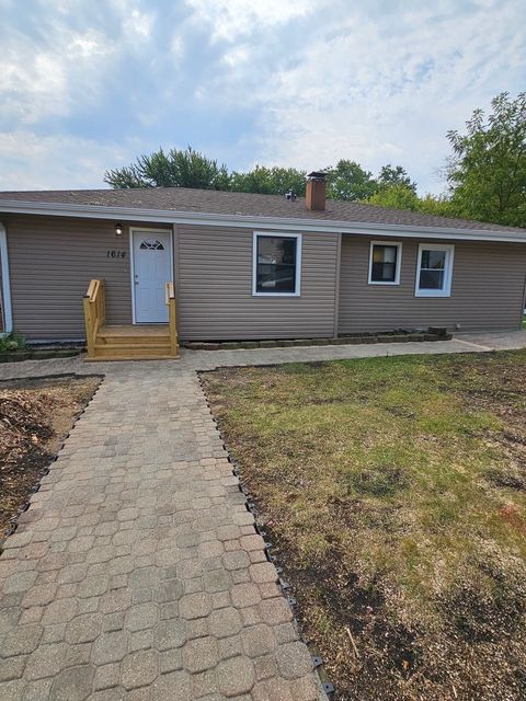 Tiny photo for 1614 North Avenue, Round Lake Beach, IL 60073 (MLS # 12476825)