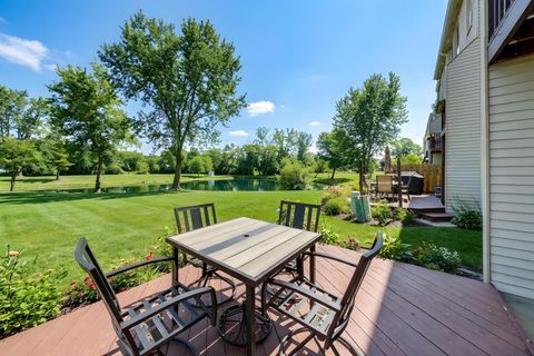 Tiny photo for 334 Bristol Lane, Fox River Grove, IL 60021 (MLS # 12626081)