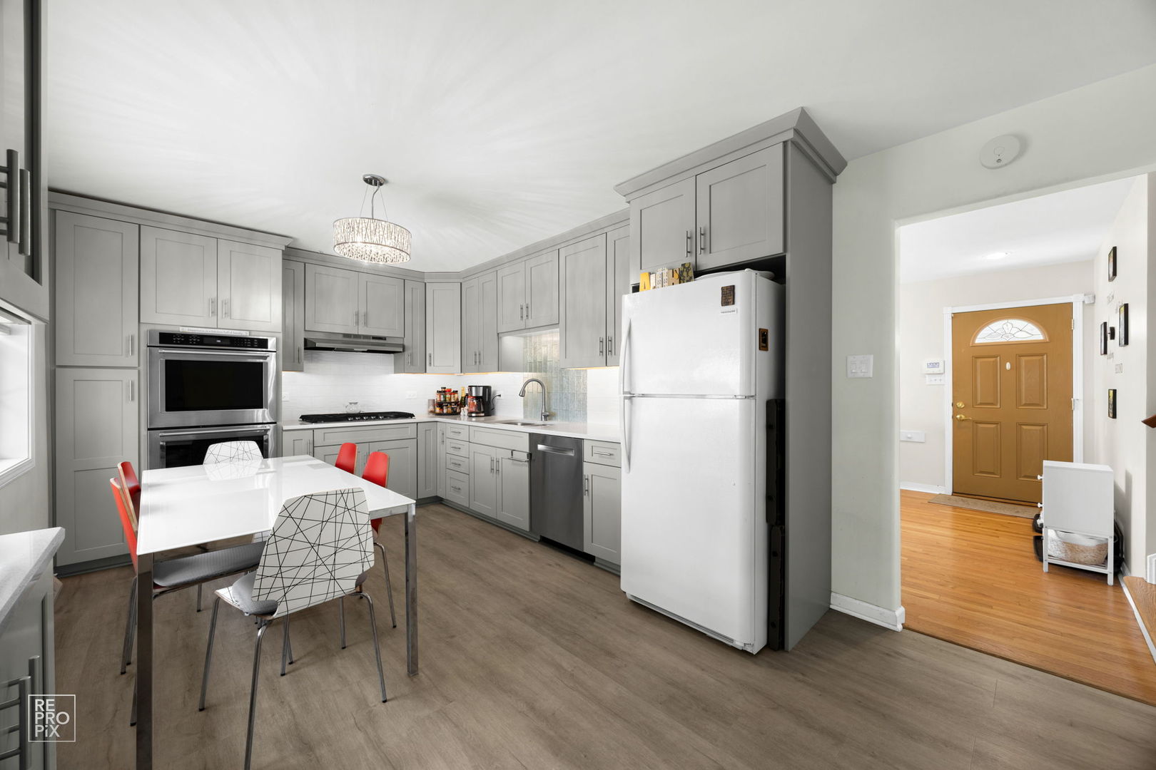 4704 W 99th Street