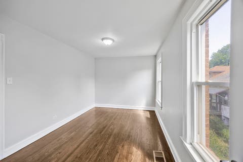 Tiny photo for 8526 S Euclid Avenue, Chicago, IL 60617 (MLS # 12715541)
