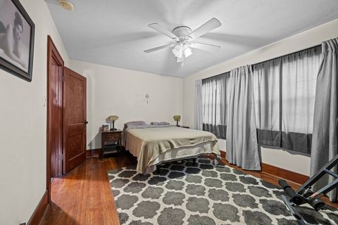 Tiny photo for 4202 10th Avenue, Moline, IL 61265 (MLS # 12584164)