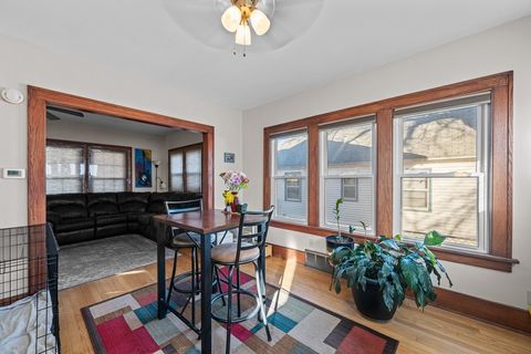 Tiny photo for 4202 10th Avenue, Moline, IL 61265 (MLS # 12584164)