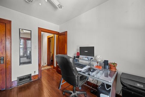 Tiny photo for 4202 10th Avenue, Moline, IL 61265 (MLS # 12584164)