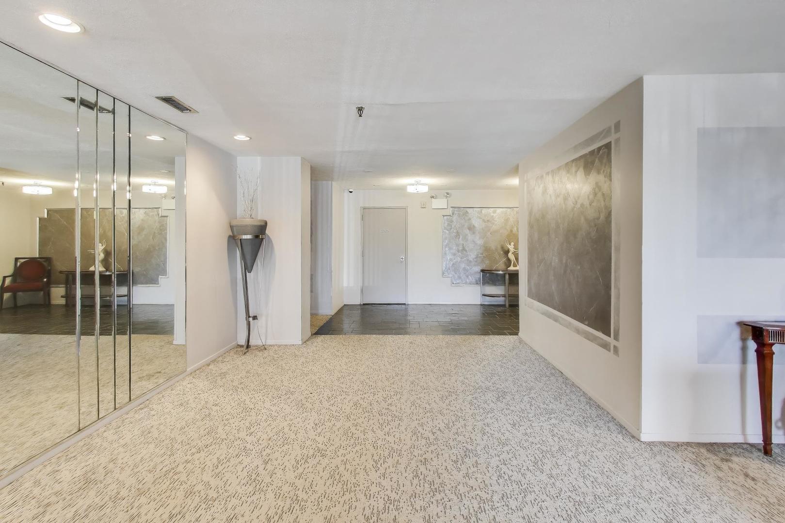 4000 Triumvera Drive 201A