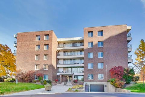 4000 Triumvera Drive 201A Glenview IL 60025