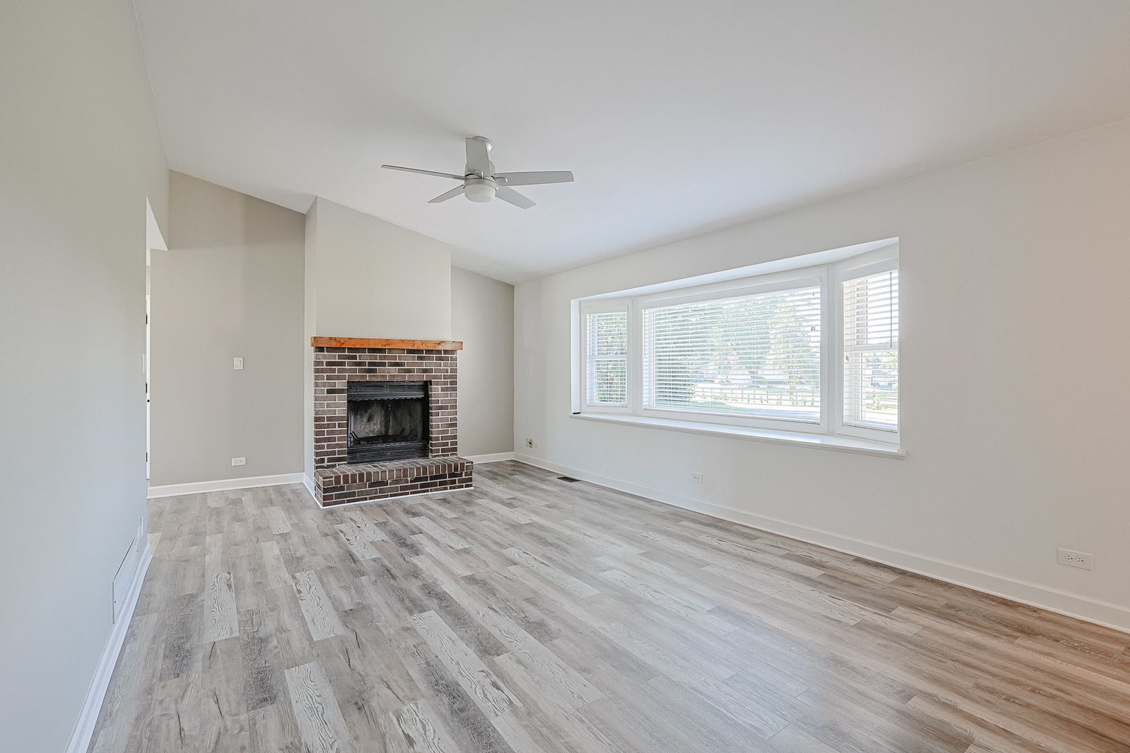 6805 Johnsburg Road