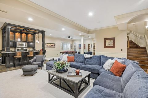 Tiny photo for 561 Walker Road, Hinsdale, IL 60521 (MLS # 12650121)