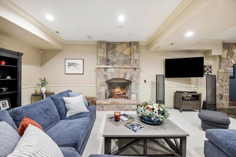 Tiny photo for 561 Walker Road, Hinsdale, IL 60521 (MLS # 12650121)