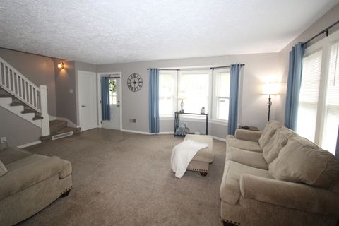 Tiny photo for 1202 Oneida Street, Joliet, IL 60435 (MLS # 12501117)