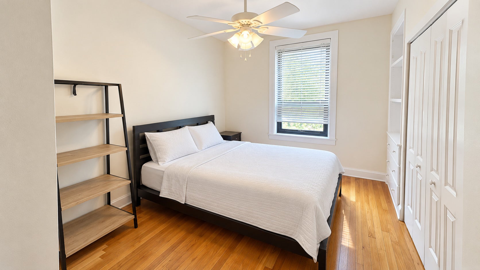1214 W Belmont Avenue 2S