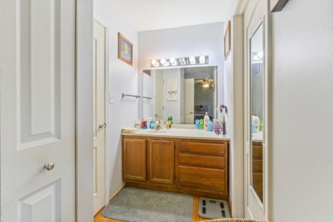Tiny photo for 216 Pardridge Place #216, DeKalb, IL 60115 (MLS # 12436547)