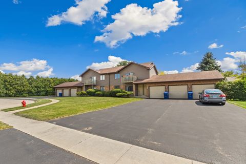 Photo of 216 Pardridge Place #216, DeKalb, IL 60115 (MLS # 12436547)