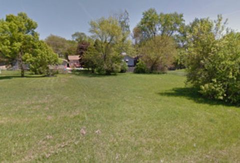 1615 Cherokee Drive Round Lake Beach IL 60073