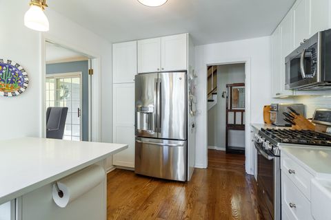 Tiny photo for 8 The Court of Charlwood, Northbrook, IL 60062 (MLS # 12457771)