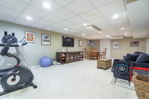 Tiny photo for 8 The Court of Charlwood, Northbrook, IL 60062 (MLS # 12457771)