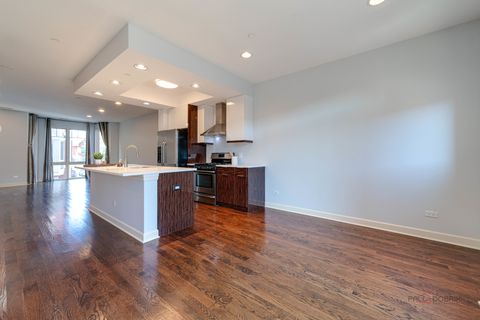 Tiny photo for 62 LEGACY Lane, Wheeling, IL 60090 (MLS # 12459325)