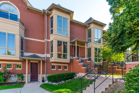 Photo of 62 LEGACY Lane, Wheeling, IL 60090 (MLS # 12459325)